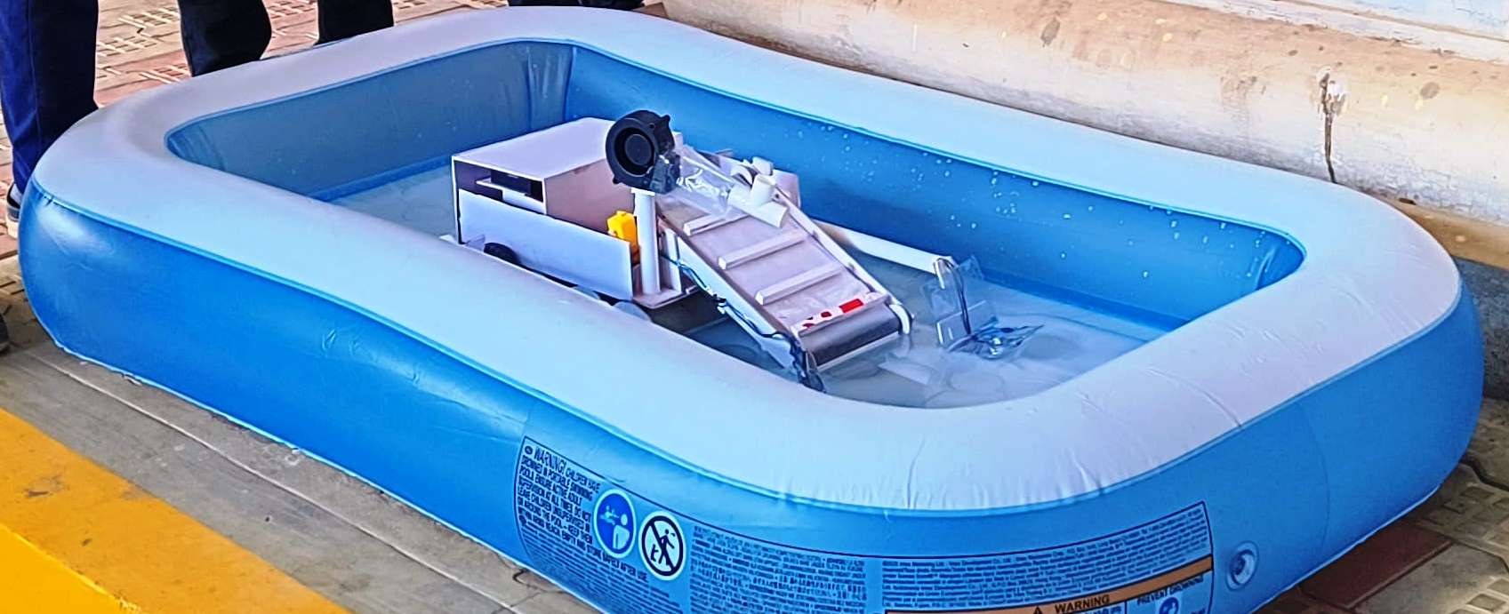 Oil Cleaning Robot Image 2